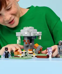 LEGO Blocks Minecraft 21586 The Pale Garden