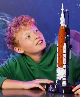 LEGO Blocks Technic 42221 NASA Artemis Space Launch System Rocket