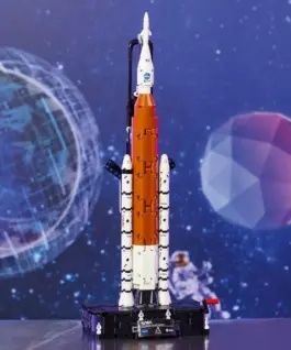 LEGO Blocks Technic 42221 NASA Artemis Space Launch System Rocket