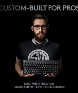 Геймърска механична клавиатура Logitech G Pro Clicky