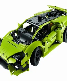 Alternative view of LEGO Technic - Lamborghini Huracan Tecnica - 42161
