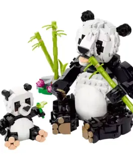 Alternative view of LEGO Creator Wild Animals - Panda Family, 31165