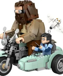 Alternative view of LEGO Harry Potter Hagrid and Harry's Motorcycle Ride - 76443