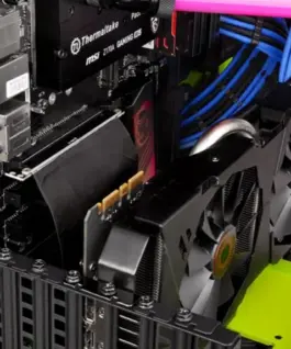 Alternative view of Thermaltake Riser tape PCI-e X16