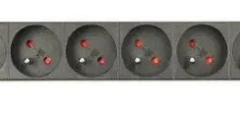 Gembird разклонител за шкаф (PDU) 8 gniazd FR 1U 10A щепсел C14 3m