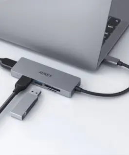 Alternative view of AUKEY AUKEY CB-C63 aluminium HUB USB-C Ultra Slim 4i
