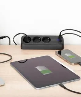 Alternative view of Digitus Power strip with USB DA-70625
