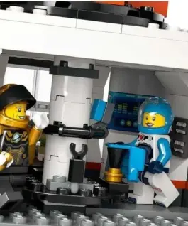 LEGO City – Space Base and Rocket Launchpad – 60434
