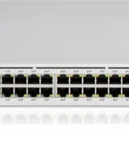 Alternative view от 24-портов гигабитен комутатор Ubiquiti UniFi Switch USW-Pro-24-POE Pro 24 PoE Gen2 400W