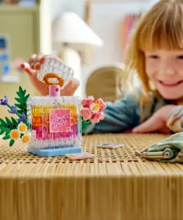LEGO Blocks Creator 31383 Floral Decor Perfume Bottle