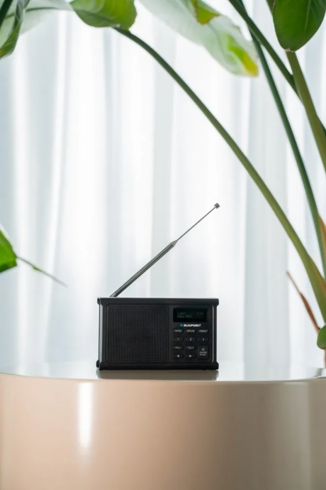 Blaupunkt Portable DAB Radio DR3BK - Image 4