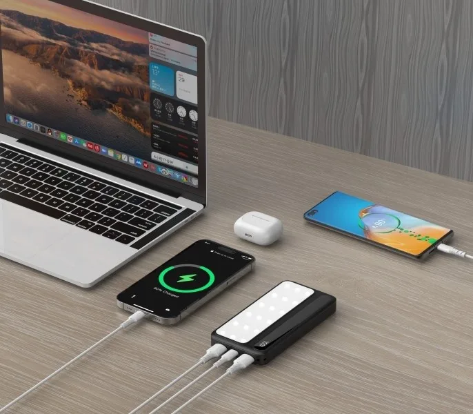 Rebeltec външна батерия P10 LCDPD 10 000mAh LAMP - Image 5